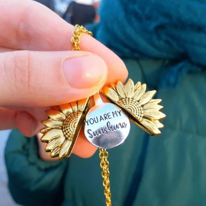 Colar feminino banhado a ouro