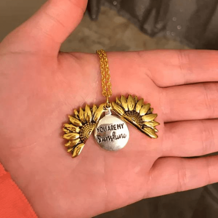 Colar feminino banhado a ouro