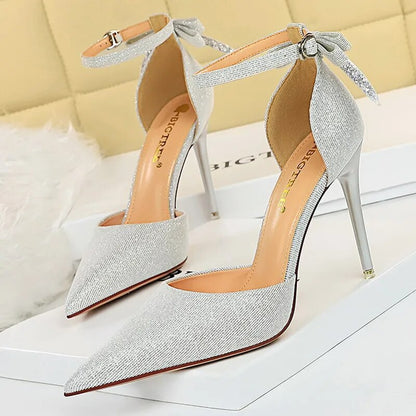 Scarpin Salto Alto Fino