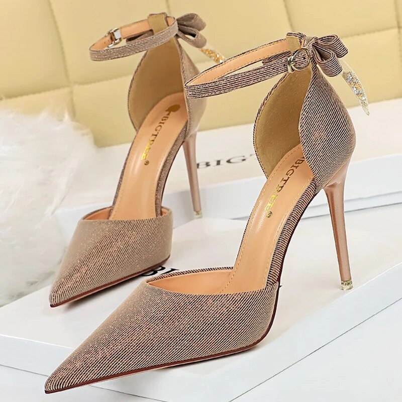 Scarpin Salto Alto Fino