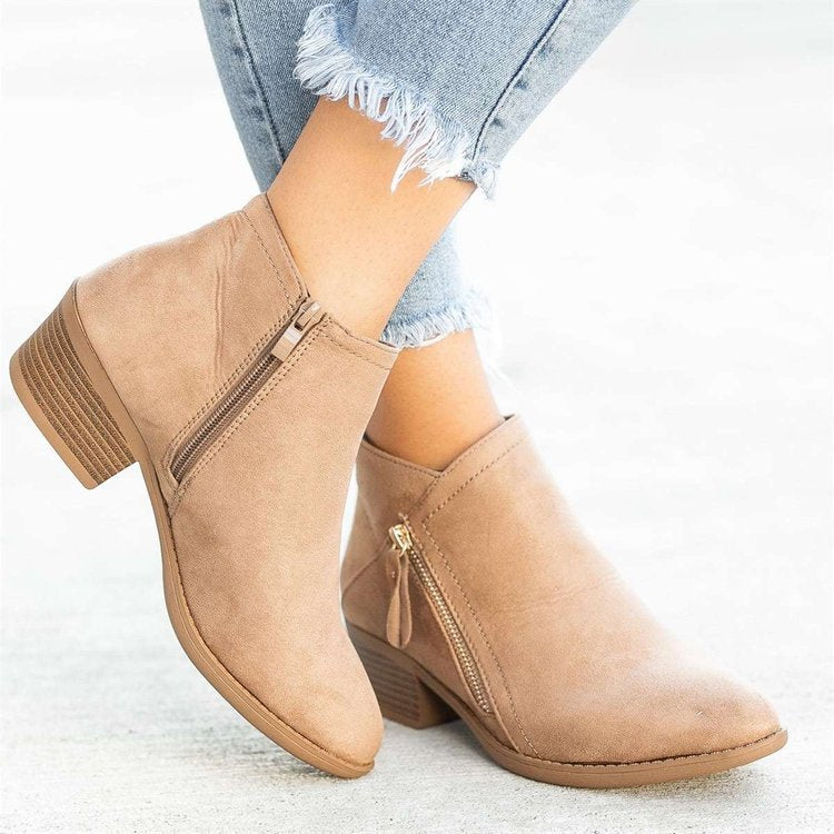 Bota feminina de couro bege